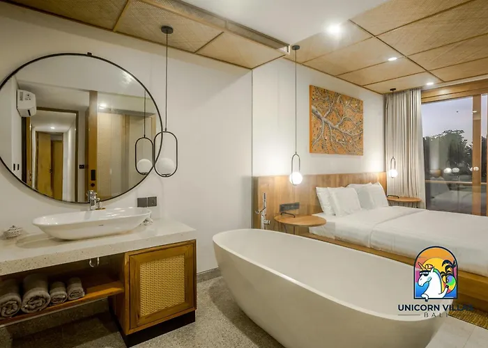 Rufina - By Unicorn Bali * Canggu (Bali)